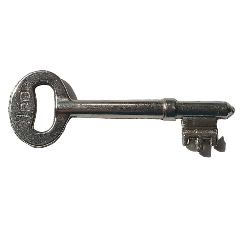 Antique Skeleton Key, Old Key, Vintage Silver Tone Key